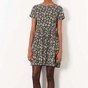 TopShop Daisy Tunic in Black